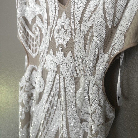 Lulus Always Adored White and Nude
Sequin Mermaid Maxi Wedding Dress XS - Picture 5 of 13
